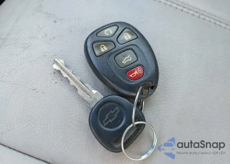 2014 Chevrolet Suburban 1500 Lt z USA, uszkodzony, nr VIN 1GNSCJE09ER210072